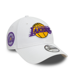 NEW ERA LAKERS 9FORTY LIPPIS VALKOINEN